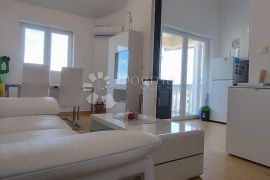 LIJEPO UREĐENI APARTMAN MALINSKA, Malinska-Dubašnica, Daire