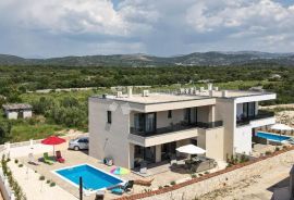 NOVOGRADNJA Vila s bazenom u blizini plaže Jadrija 140m2, Šibenik - Okolica, Maison