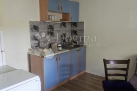 Jednosoban stan sa okućnicom Gornja Drenova, Rijeka, Flat