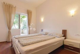 Super apartman u prizemlju 150 m od mora. Barbat, Rab, Wohnung