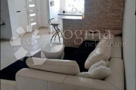 Rijeka, Kantrida, stan 85 m2, 2s+db, Rijeka, Appartement