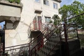 Etaža u neposrednoj blizini riječkog Kampusa, Rijeka, Appartment