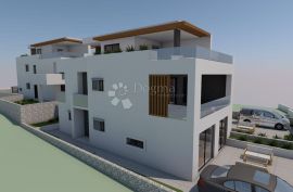 Turanj dvojna VILLA 200m od mora, Vodice, بيت