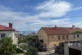 Etaža kuće, 3s Kl + apartman, Rijeka, Kвартира