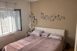 Etaža kuće, 3s Kl + apartman, Rijeka, Kвартира