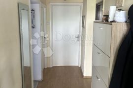 Etaža kuće, 3s Kl + apartman, Rijeka, Kвартира