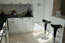 Rijeka, Kantrida, stan 62 m2, 2s+db, Rijeka, Appartamento