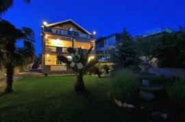 BIBINJE - APARTMANSKA KUĆA PRVI RED DO MORA, Bibinje, Casa