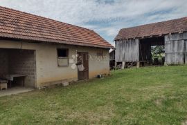 Kuća s pogledom na Petrovu Goru i besplatnim vodovodom, Gvozd, Kuća