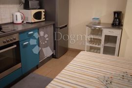 Stan u centru Rijeke, Rijeka, Apartamento