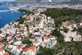 Trogir, Čiovo, Zemljište s građevinskom dozvolom - Savršena investicija!, Trogir, Tierra