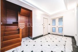 Zagreb Pantovčak rezidencijalan peterosoban stan NKP 300 m2, Zagreb, Flat