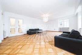 Zagreb Pantovčak rezidencijalan peterosoban stan NKP 300 m2, Zagreb, Flat