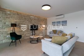 Istra, Rovinjsko Selo, jedinstvena dvojna katnica 250 m², Rovinj, Haus