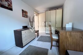 Jedinstven stan u Zemunu ID#127221, Zemun, Flat