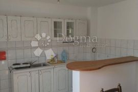 Rijetkost-7.5 Ha u komadu i Kuća na vrhu brda, Karlovac - Okolica, Maison