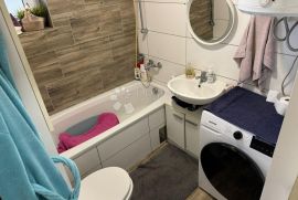 Renovirani stan u samom centru Sesveta, Zagreb, Appartment