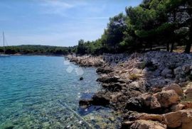 OTOK ZMAJAN, poljoprivredno zemljište nadomak mora, Vodice, Terreno