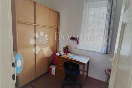 CENTAR, 120 M2 SA LIFTOM I PARKIRNIM MJESTOM, Zagreb, Appartement