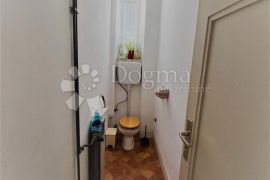 CENTAR, 120 M2 SA LIFTOM I PARKIRNIM MJESTOM, Zagreb, Appartement