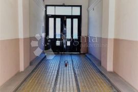 CENTAR, 120 M2 SA LIFTOM I PARKIRNIM MJESTOM, Zagreb, Appartement