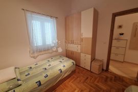 MALINSKA, DVOSOBNI APARTMAN SA POGLEDOM NA MORE, Malinska-Dubašnica, Διαμέρισμα