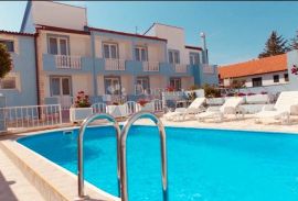 HOTEL PANSION 100m OD MORA, PRIVLAKA, Privlaka, Εμπορικά ακίνητα