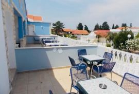 HOTEL PANSION 100m OD MORA, PRIVLAKA, Privlaka, Εμπορικά ακίνητα