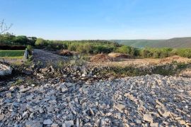 GRAĐEVINSKO ZEMLJIŠTE S POGLEDOM NA MORE, MIRNA LOKACIJA, okolica Labina, Labin, Γη