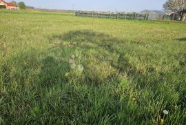 Građevinsko zemljište u Turčinu, Gornji Kneginec, Land