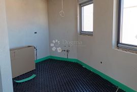 PETRČANE - DIZAJNERSKI UREĐEN PENTHOUSE S3 2. KAT S KROVNOM TERASOM I POGLEDOM NA MORE, Zadar - Okolica, Apartamento