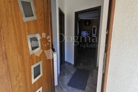 ŠIBENIK, predivan stan na dvije etaže s krovnom terasom, Šibenik, Flat