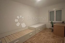 2soban stan (48m2) + vrt (85m2), Volovčica, Zagreb, Daire