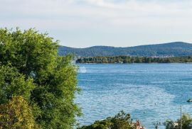 TURANJ/SV. FILIP I JAKOV - LUKSUZAN DIZAJNERSKI PENTHOUSE S VELIKOM KROVNOM TERASOM I POGLEDOM NA MORE, Sveti Filip I Jakov, Kвартира