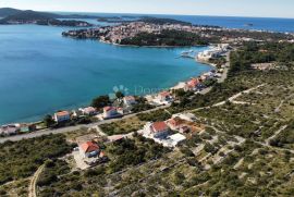 ROGOZNICA- GRAĐEVINSKO ZEMLJIŠTE S PREDIVNIM POGLEDOM, Rogoznica, Γη