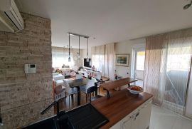 Penthouse Laščina: Prodaja 116m2 + Garaža, Zagreb, Διαμέρισμα