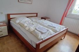 APARTMAN OKOLICA GRADA KRKA - VISOKO PRIZEMLJE, Krk, Flat