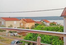 Prodaja kuće u Kruševu-80m od mora, 6 apartmana, Obrovac, Famiglia