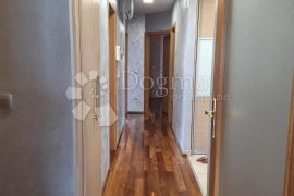 PENTHOUSE S NAJLJEPŠIM POGLEDOM U VARAŽDINU, Varaždin, Appartement