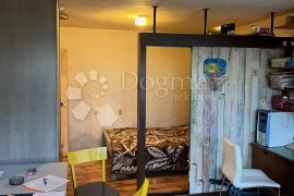 PODMURVICE 31 m2 1SKL, Rijeka, Apartamento