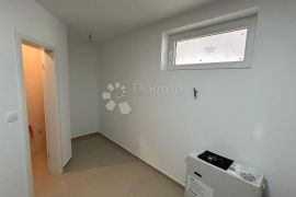 NOVOGRADNJA STAN + GARSONJERA PRILIKA!!, Pula, Apartamento