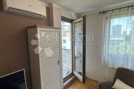 Rapska ulica 58m2 2soban (GPM + balkon), Zagreb, Stan