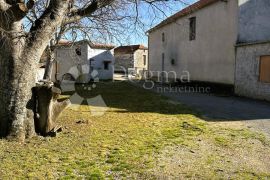 *SNIŽENO* Stara kamena kuća  blizu Nacionalnog parka Krka, Šibenik - Okolica, Maison