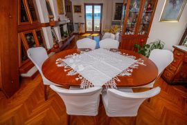 APARTMAN SA GALERIJOM I PREKRASNIM POGLEDOM NA MORE, Crikvenica, Apartamento