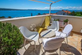 APARTMAN SA GALERIJOM I PREKRASNIM POGLEDOM NA MORE, Crikvenica, Apartamento