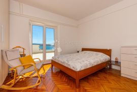 APARTMAN CRIKVENICA S NEODOLJIVIM POGLEDOM NA MORE, Crikvenica, Appartement