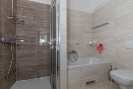 APARTMAN CRIKVENICA S NEODOLJIVIM POGLEDOM NA MORE, Crikvenica, Appartement