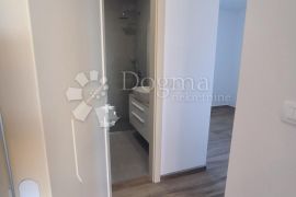 STAN S BAZENOM NA 30M OD MORA - 150m2 - Mandre, otok Pag, Pag, Διαμέρισμα