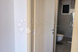 STAN S BAZENOM NA 30M OD MORA - 150m2 - Mandre, otok Pag, Pag, Διαμέρισμα