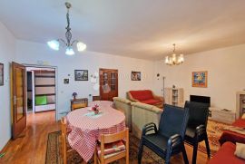 PROSTRAN APARTMAN 400 M DO MORA! PRILIKA, Medulin, Kвартира